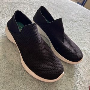 You by Sketchers Walk Size 9.5 Women’s Shoes